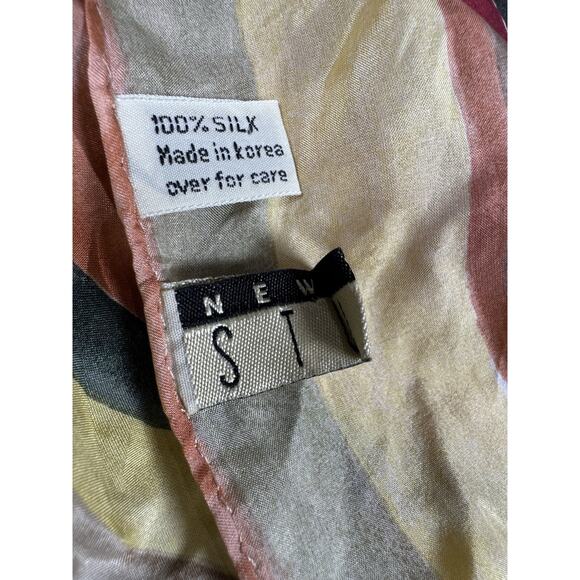 90’s STUDIO New York 100% Silk Scarf Striped Yellow Green Red Tan - Picture 3 of 3